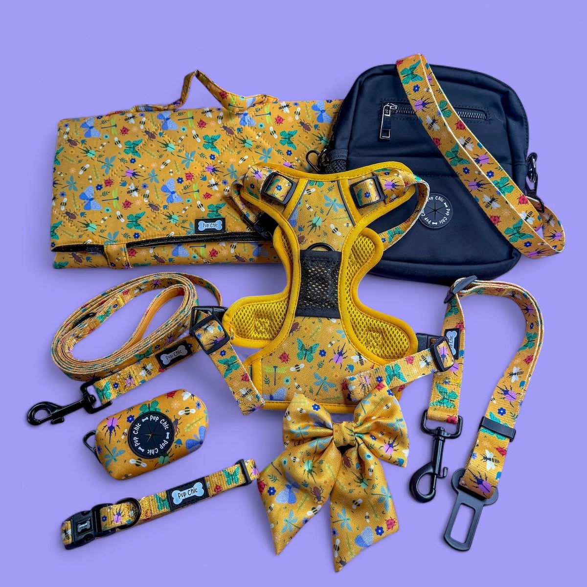 Summer Buzzin’ Poo Bag Holder
